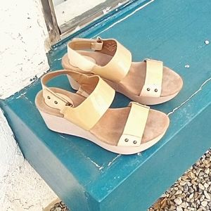 Clark's artisan wedge sandals size 8
